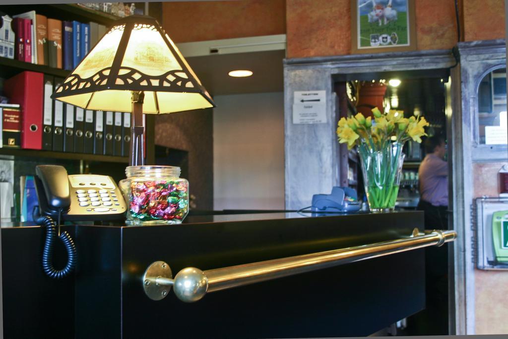Hotel Pax Arnhem Esterno foto